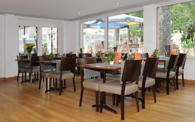 La Dent-Du-Midi Hotel & Restaurant